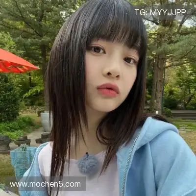 包奕和